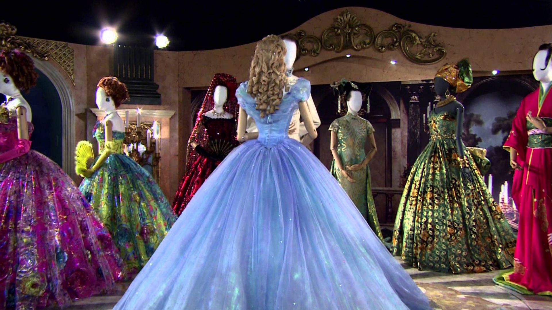Watch Highlights from Disney&#039;s &#039;Cinderella&#039; Exhibition at Le