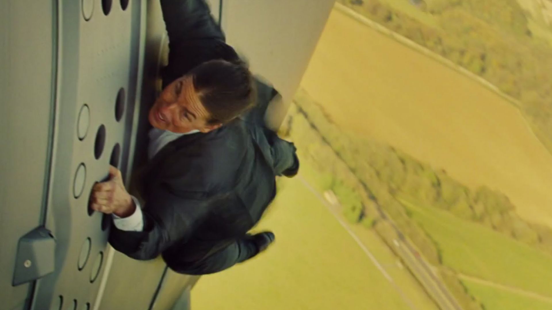 Tom Cruise Puts His Life on the Line in New &#039;Mission: Imposs