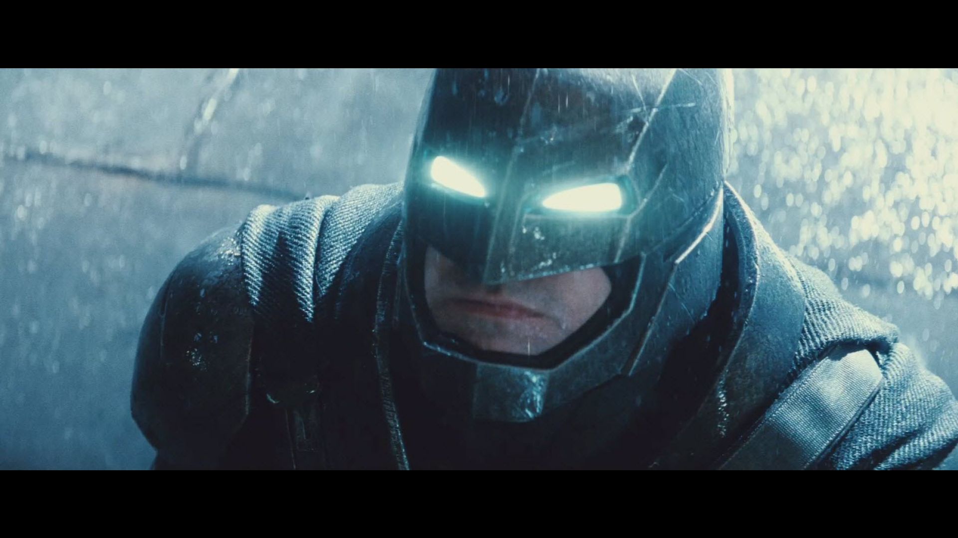 Faster-paced (read shorter) IMAX Trailer for &#039;Batman v Super
