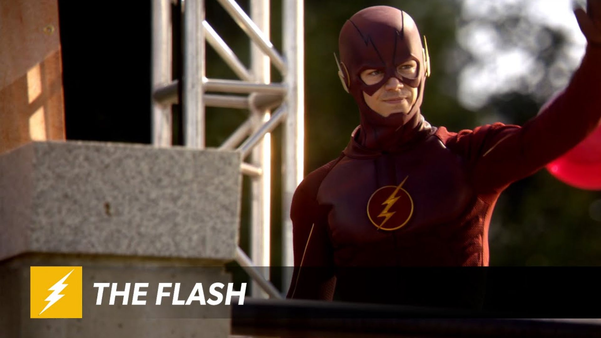 The Man Who Saved Central City - First clip from The Flash S