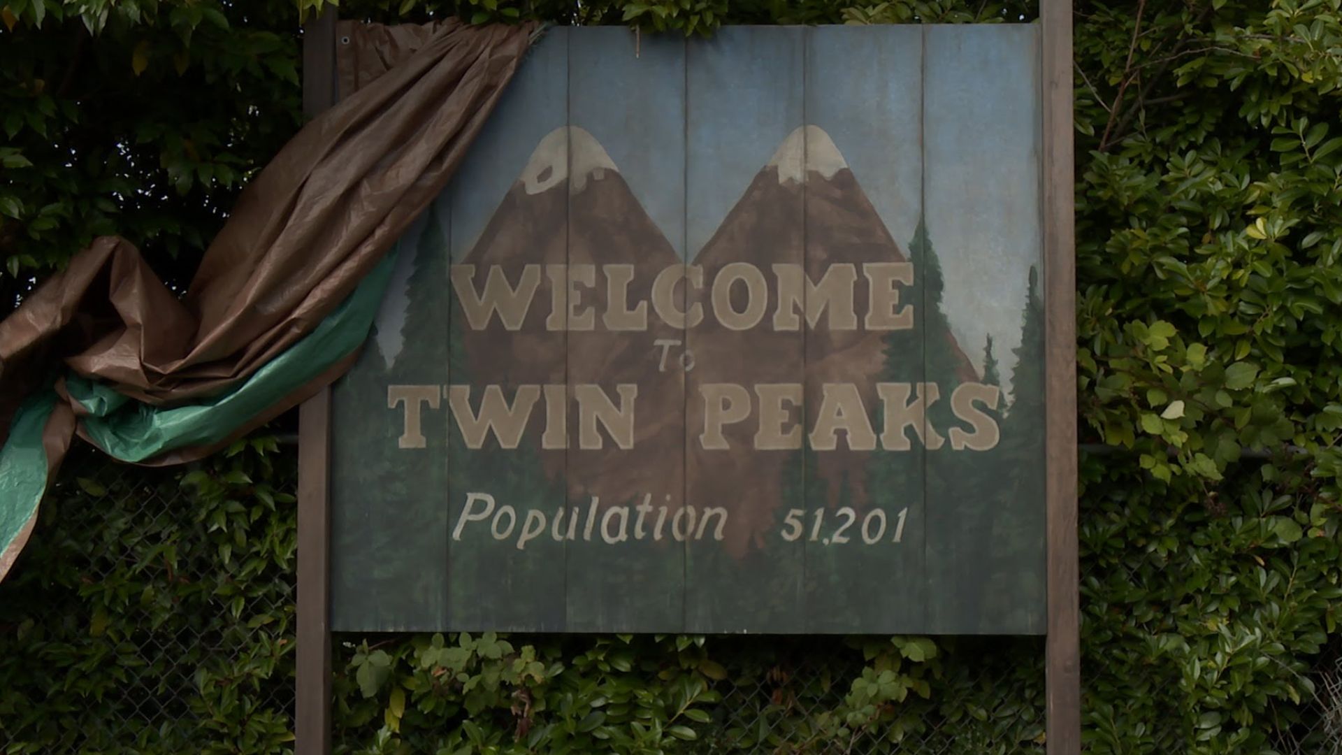 &#039;Twin Peaks&#039; Now In Production. Coming To Showtime In 2017
(