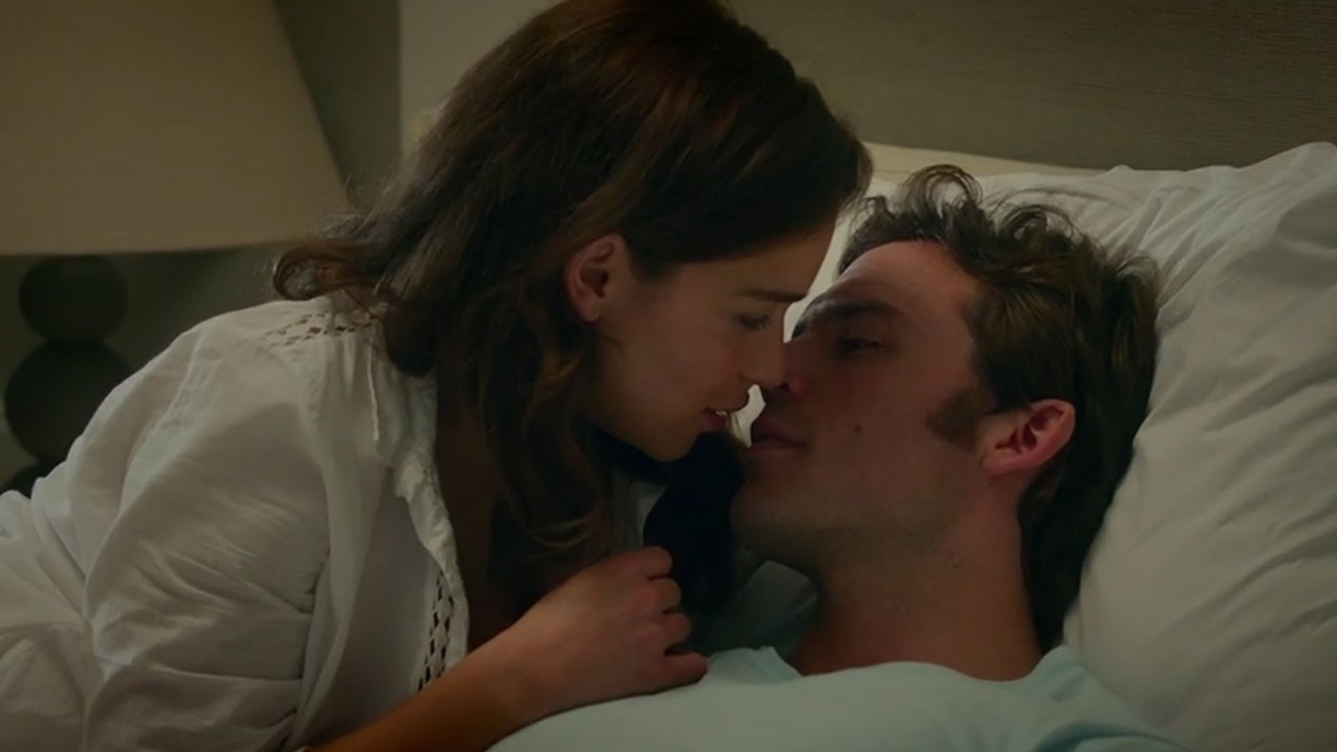 New &#039;Me Before You&#039; Trailer with Emilia Clarke and Sam Clafl