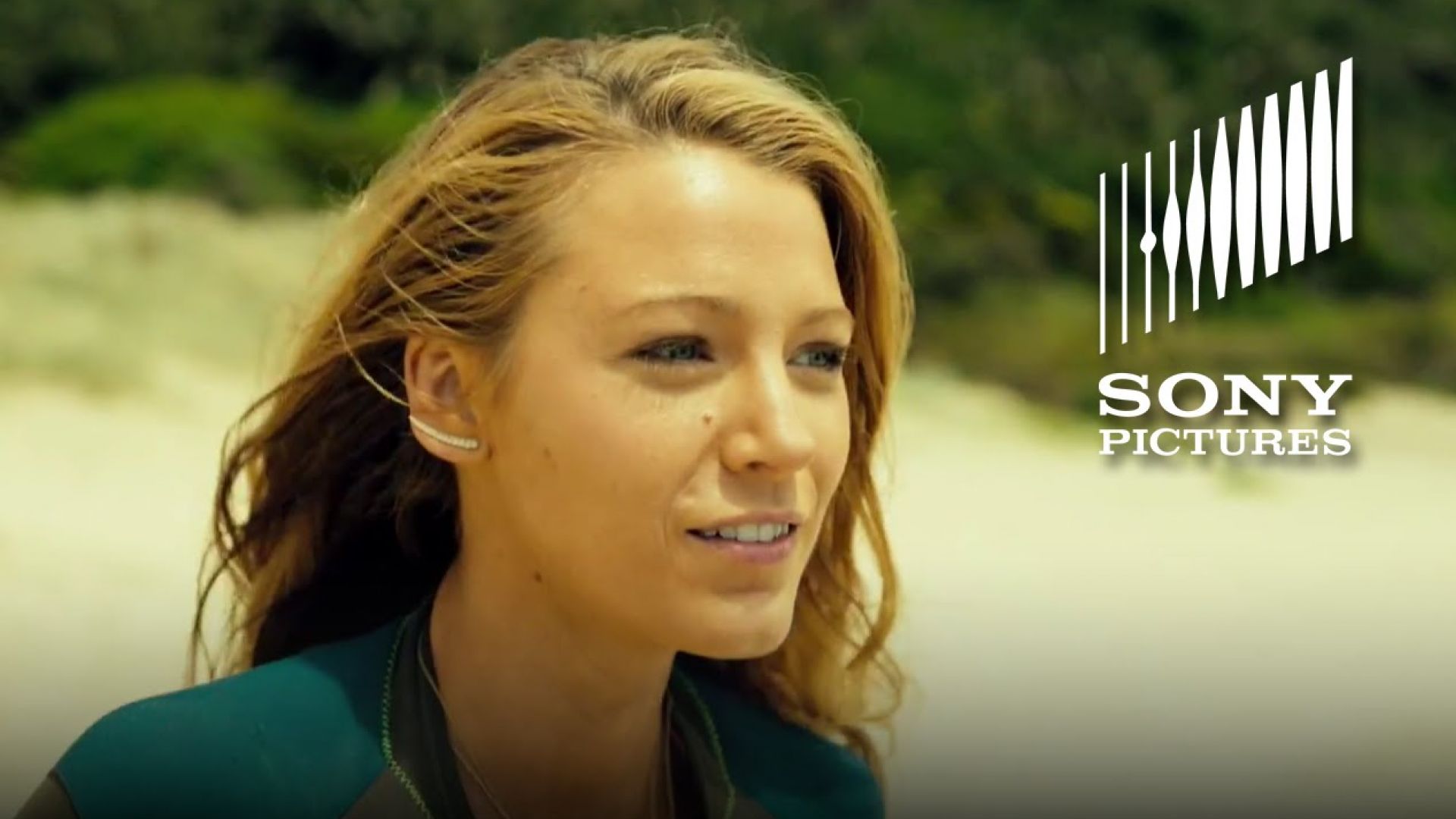The Shallows - The Beginning trailer (starring Blake Lively)