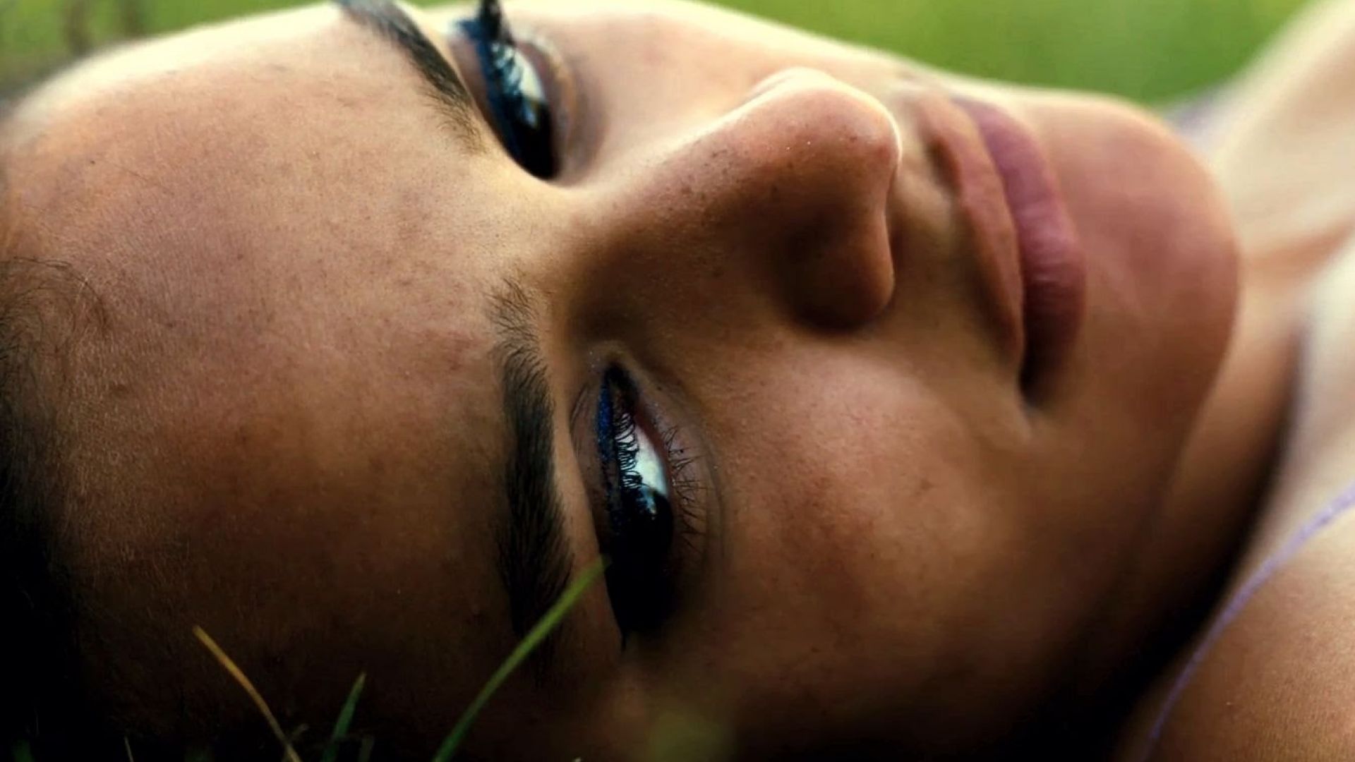 Official trailer for &#039;American Honey&#039; starring Shia Labeouf