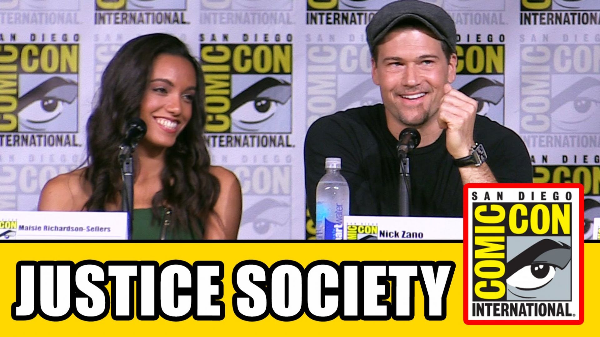 Here&#039;s the JLA reveal at the Legends of Tomorrow comic-con p