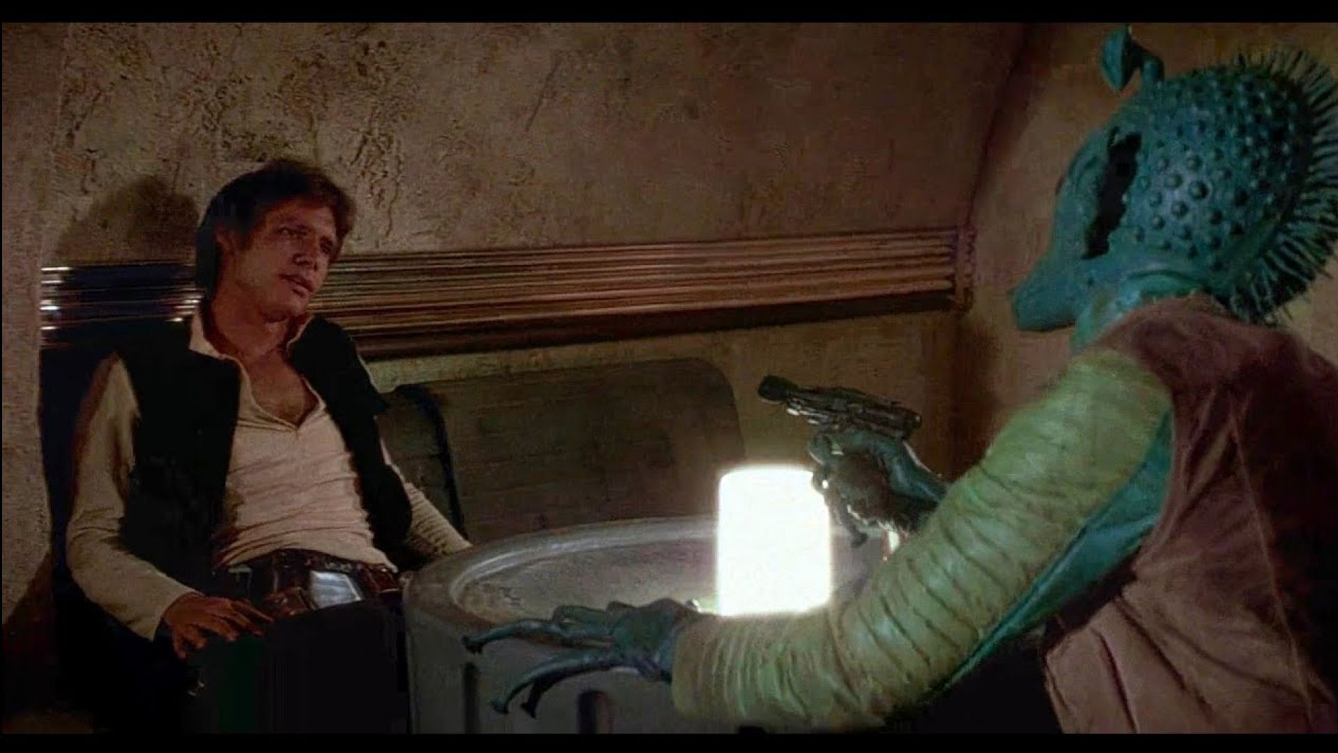 The original cantina scene with Han Solo, Obi-Wan Kenobi, Luke Skywalker, and Chewbacca